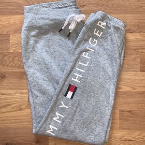 ⭐ TOMMY HILFIGER | Logo Joggers Gray Sz M